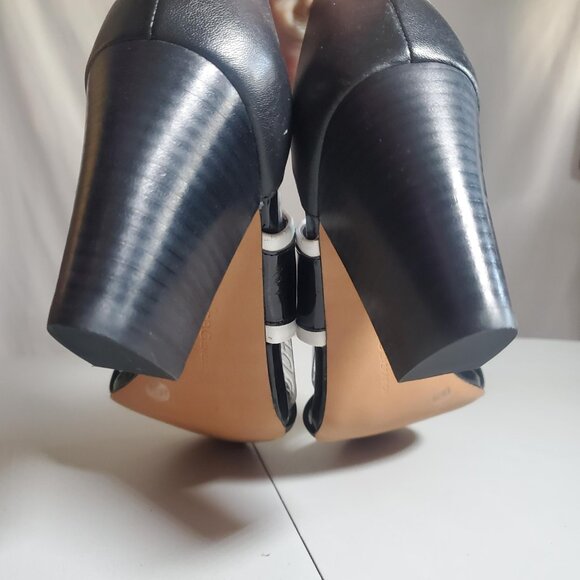 BCBGeneration Black and White Block Heels Sz 8B - Picture 14 of 16